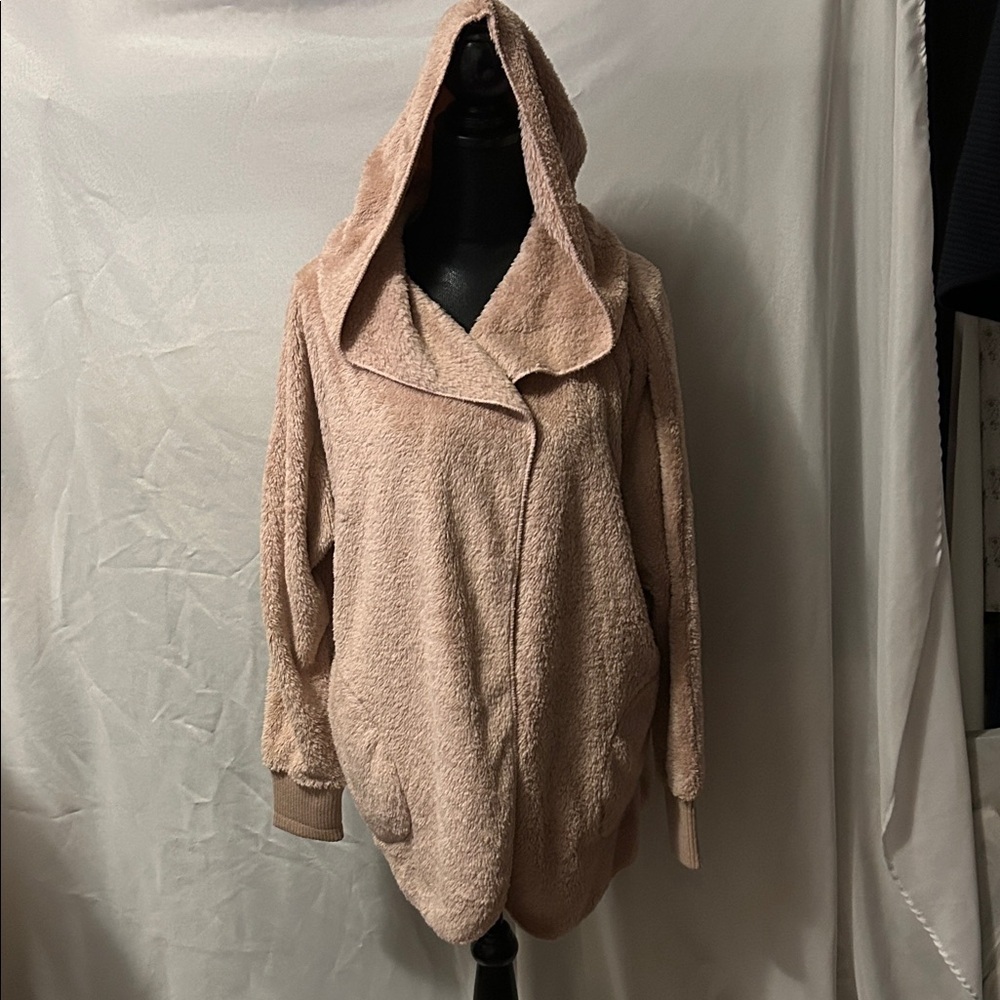 Cozy Pink Hooded Women's Jacket - Picture 1 of 6